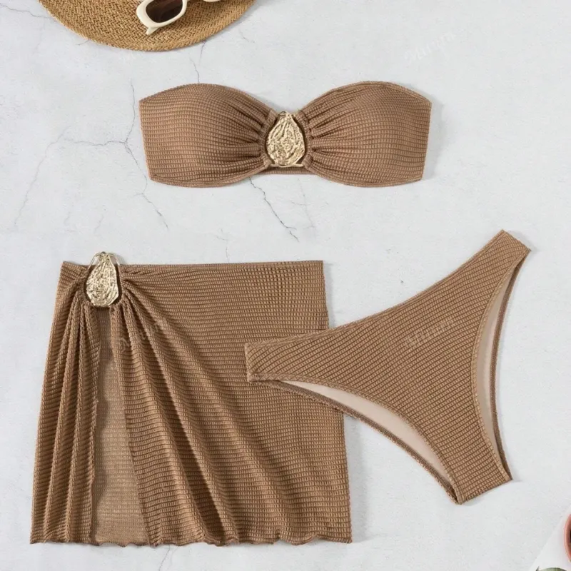 Damen Bikini-Set mit verziertem Wickelrock und elegantem Bandeau-Oberteil – Maréssa